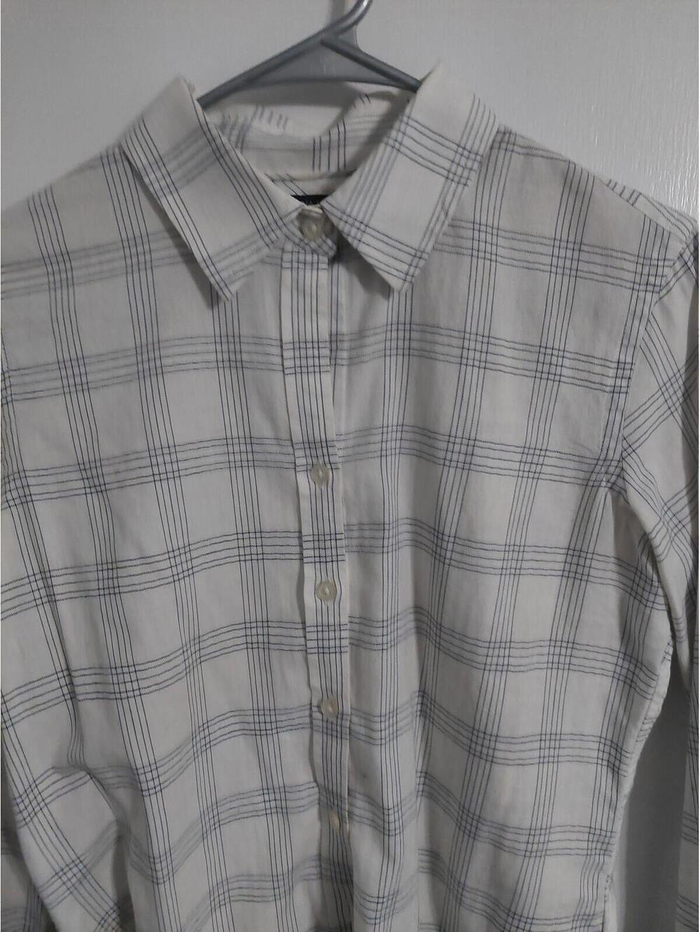 Banana Republic Long Sleeve White and Gray Plaid Button-Up Shirt